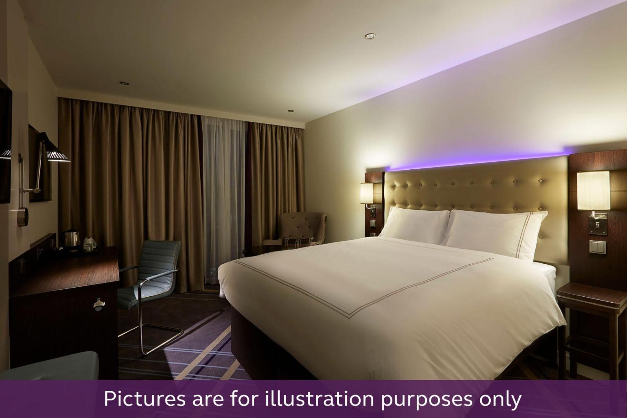 Premier Inn Koeln City Centre Exteriör bild